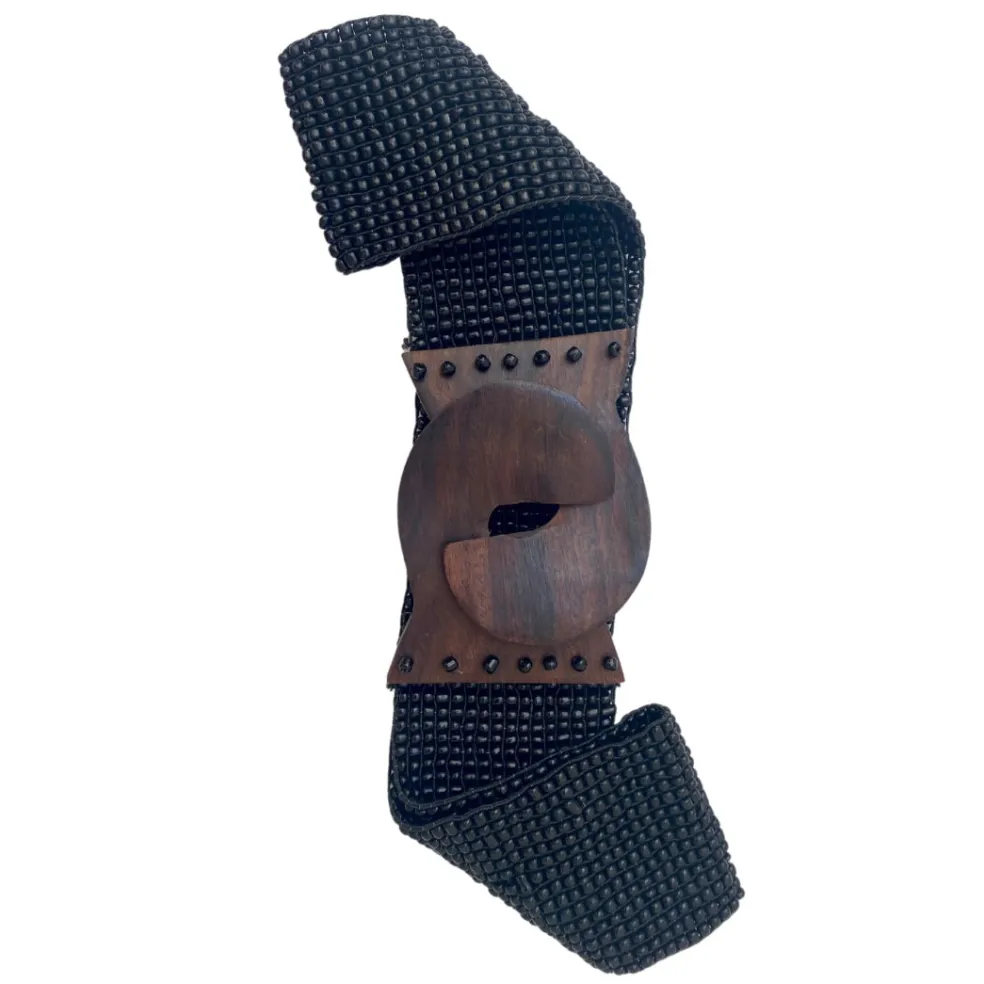cintura_elastica_realizza_1.webp Cintura elastica realizzata a mano da Bali con perline di vetro e legn