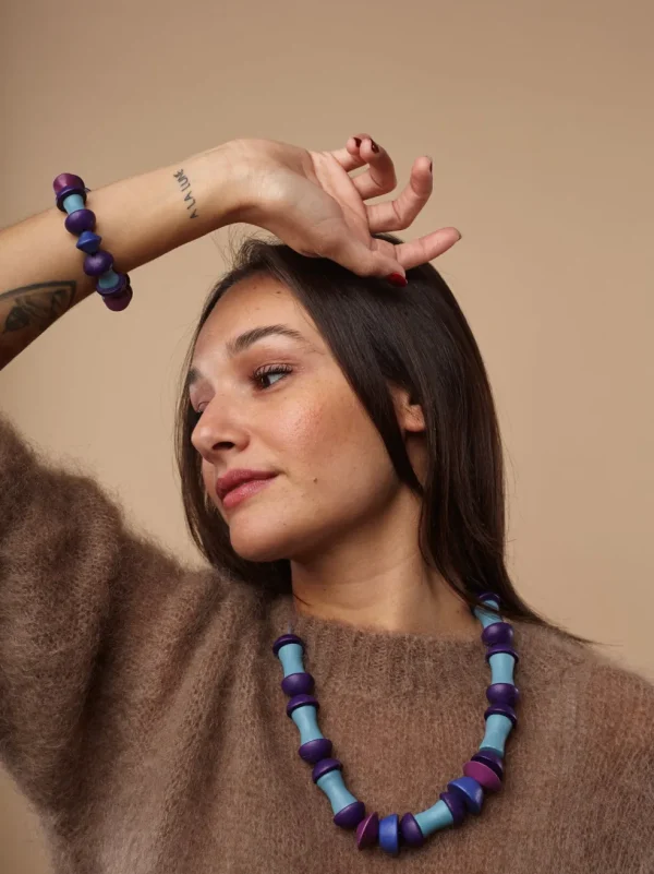 Collana Arlo legno regolabile
