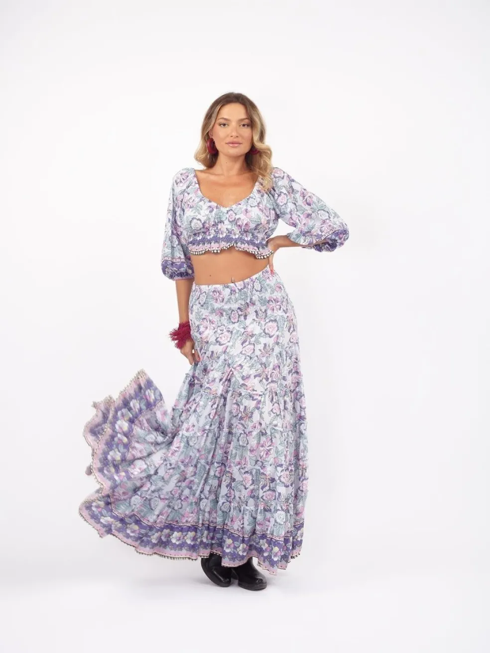 crop_top_scollo_bardot_e__7.webp Crop Top scollo bardot e maniche a sbuffo Doroty