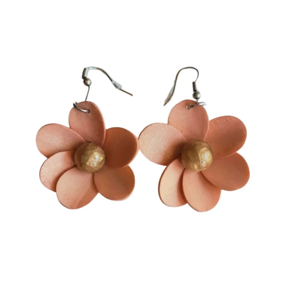 orecchini_fiore_legno_14.webp Orecchini Fiore legno