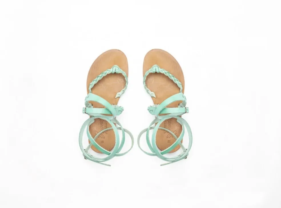 sandalo_in_pelle_stringat_0-1.webp Sandalo in pelle stringato infradito tiffany Greice