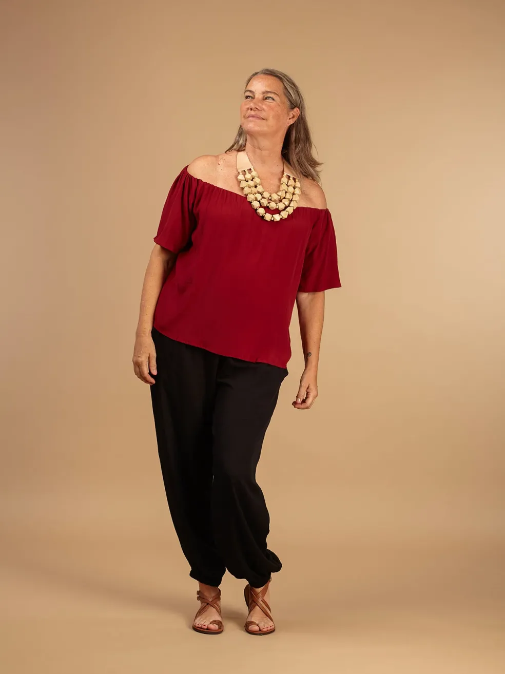 top_rayon_offshoulder_lul_0.webp Top rayon off-shoulder Lulu