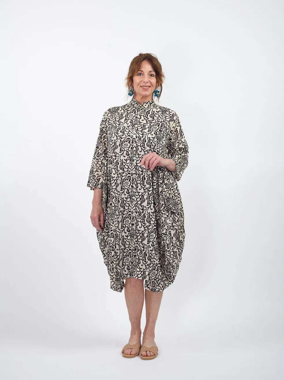 vestito_camicione_cotone__18.webp Vestito camicione cotone Jhola