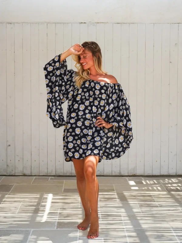 Vestito corto scollo bardot manica ventaglio Christelle