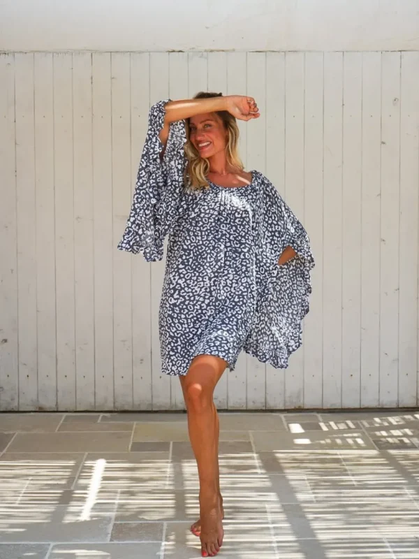 Vestito corto scollo bardot manica ventaglio Christelle