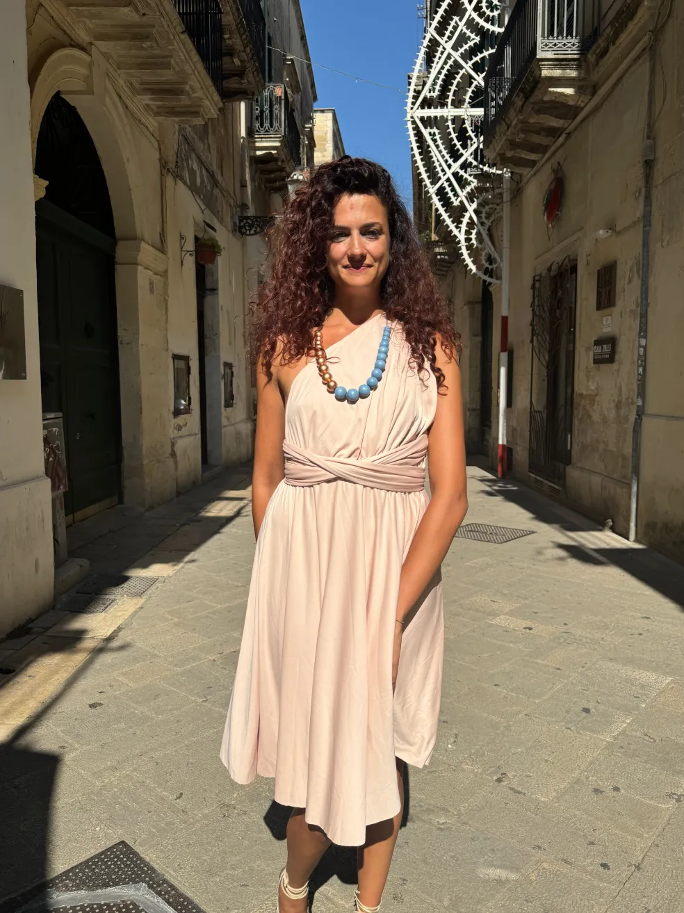 vestito_corto_trasformabi_11.webp Vestito corto trasformabile Ayunita Infinity