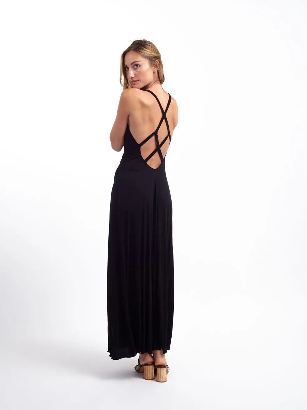 vestito_lungo_open_back_m_1.webp Vestito lungo open back Marina