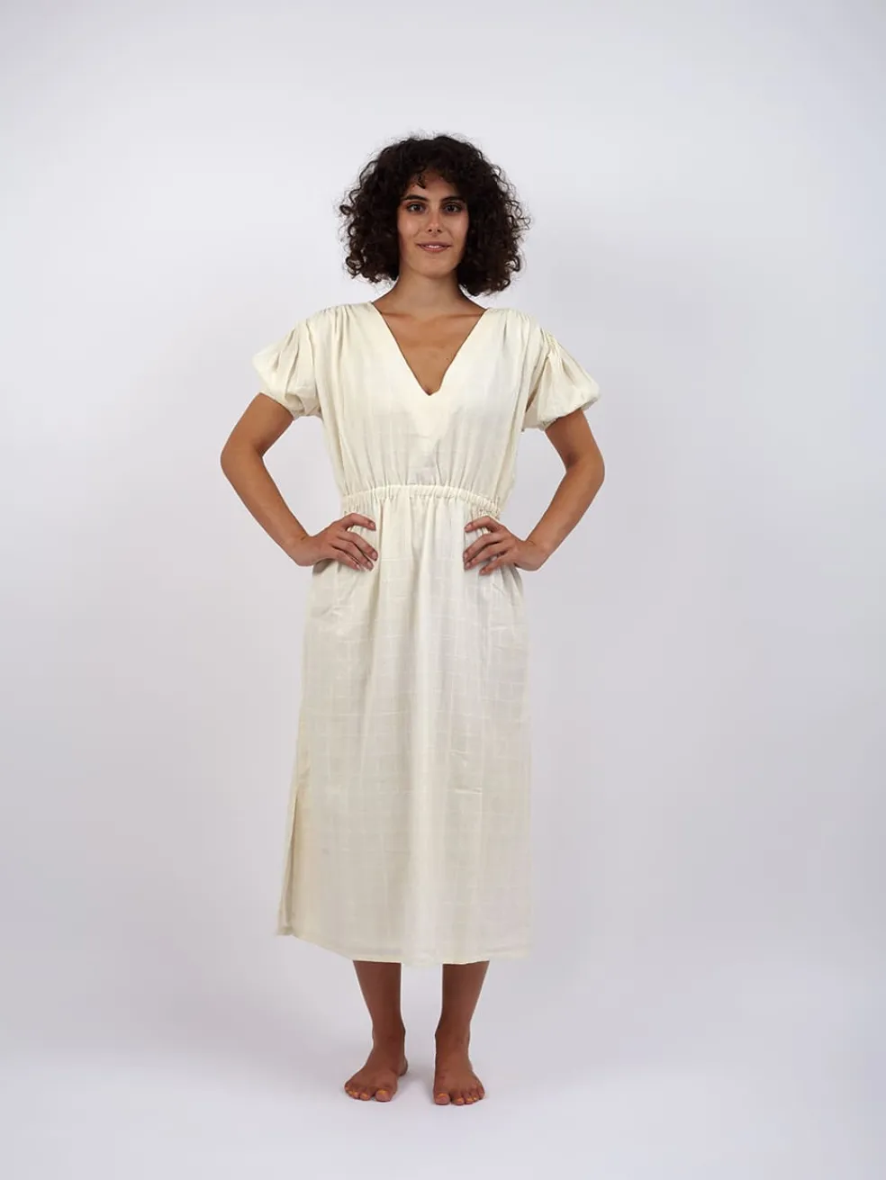 vestito_midi_cotone_bianc_0.webp Vestito midi cotone bianco Sharmili