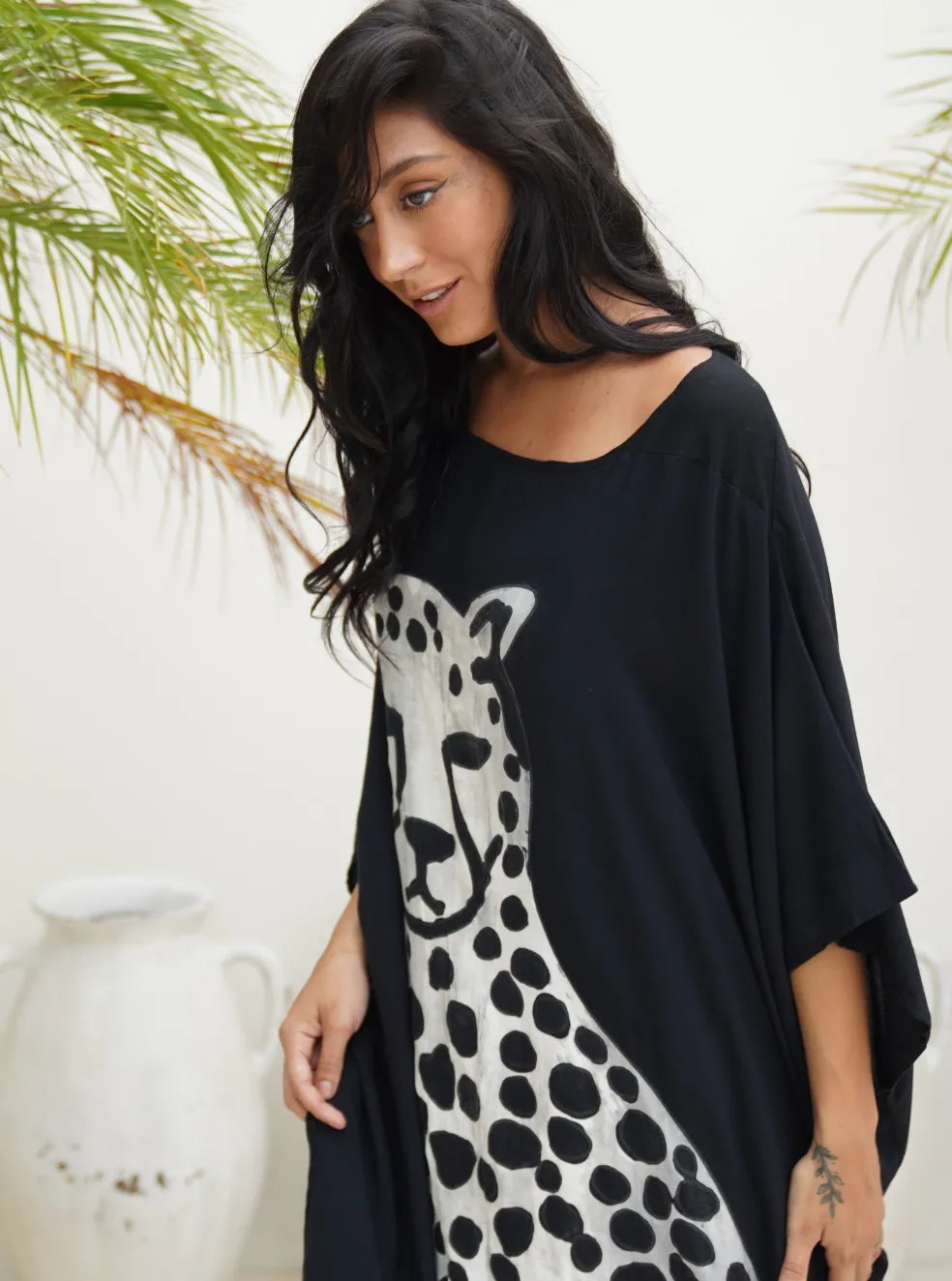 vestito_over_stampa_giagu_0.webp Vestito over stampa giaguaro Shakira