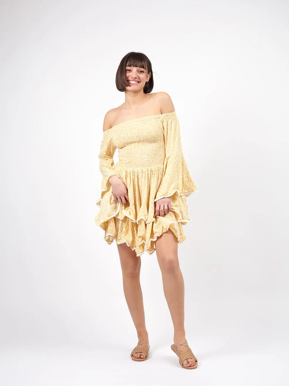 vestito_rayon_corto_con_b_8.webp Vestito rayon corto con balze Monique