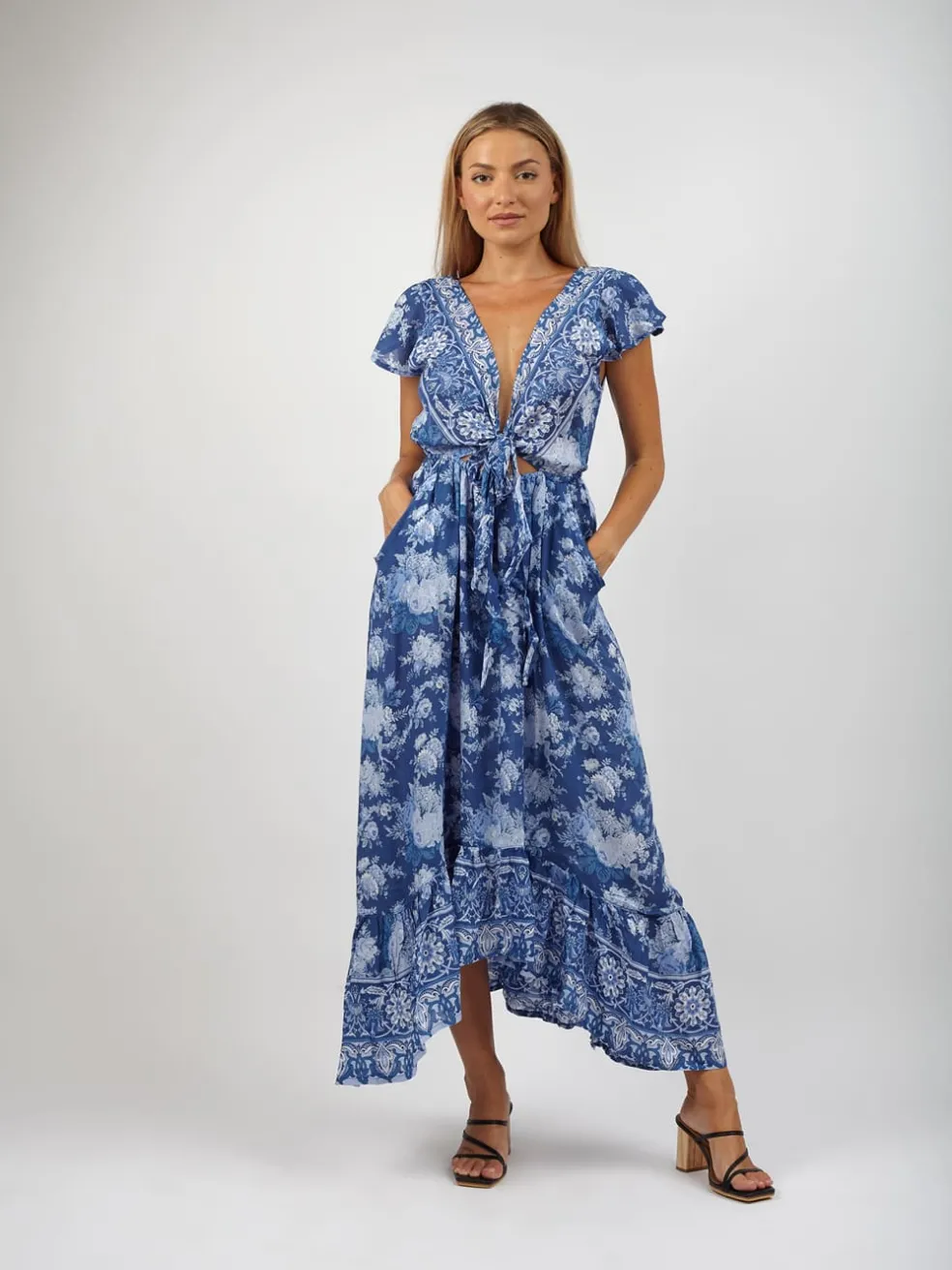 vestito_rayon_lungo_con_n_3.webp Vestito rayon lungo con nodo Jessica