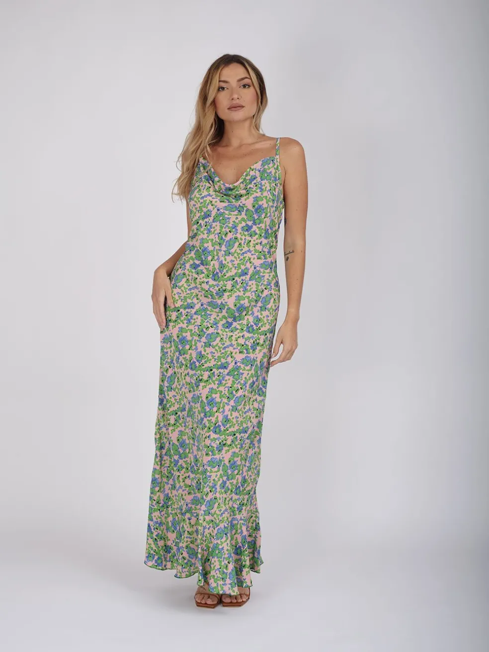 vestito_seta_phoenix_1.webp Vestito Seta Phoenix