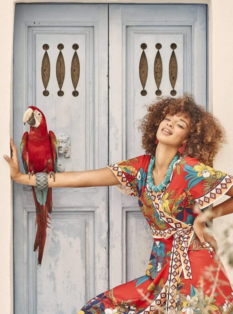vestito_tropics_0.webp Vestito Tropics